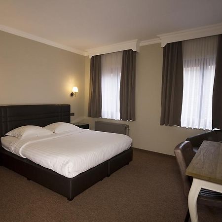 בריסל Hotel Le Chantecler מראה חיצוני תמונה