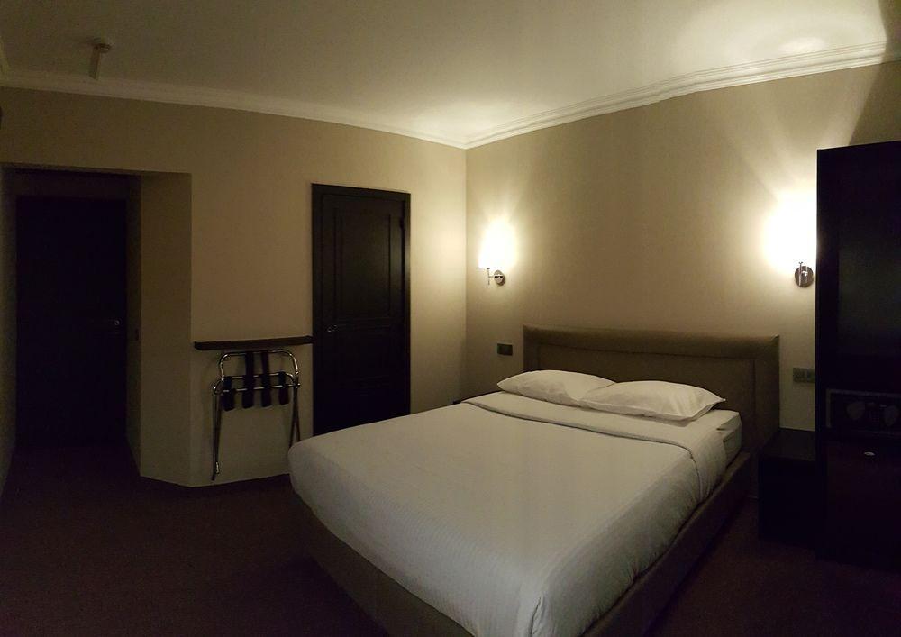 בריסל Hotel Le Chantecler מראה חיצוני תמונה